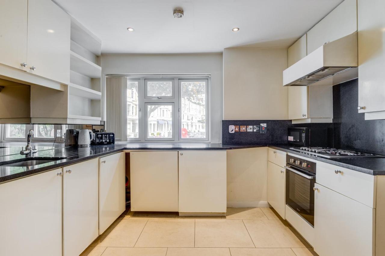 Care Property London- Apartments Екстериор снимка