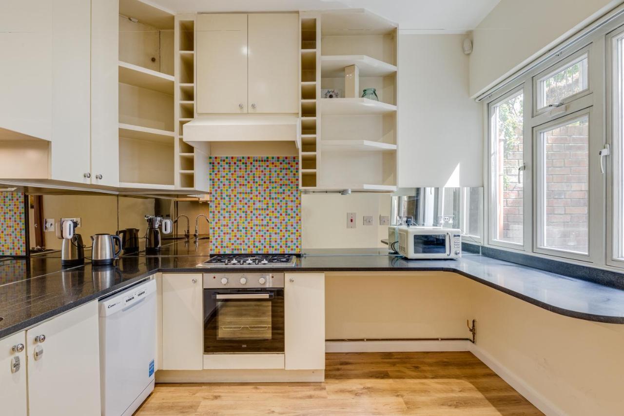 Care Property London- Apartments Екстериор снимка
